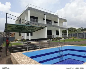 5bdrm Duplex in Fs Properties Ltd, Wakiso / Wakiso for sale