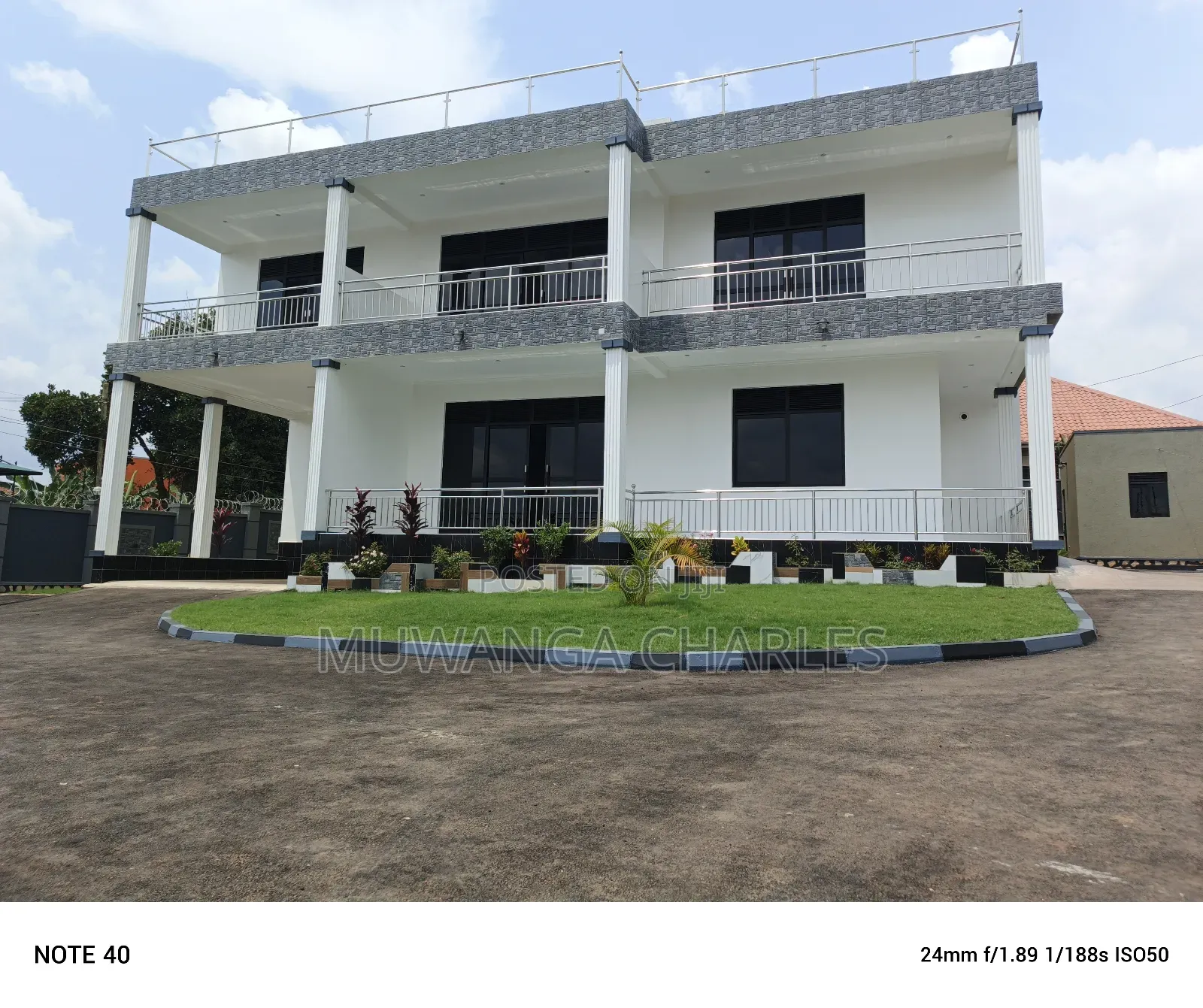 5bdrm Duplex in Fs Properties Ltd, Wakiso / Wakiso for sale
