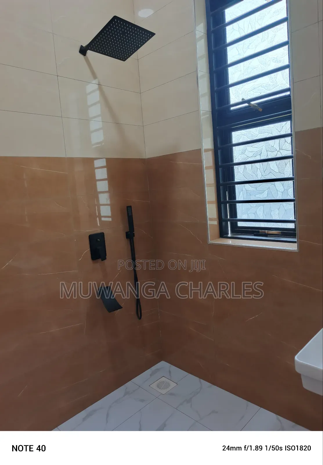 5bdrm Duplex in Fs Properties Ltd, Wakiso / Wakiso for sale
