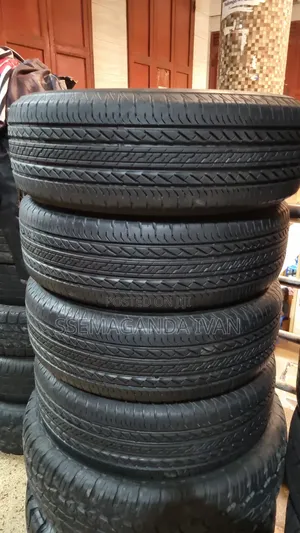215/65r16 Foreign Bridgesone Made in Japan