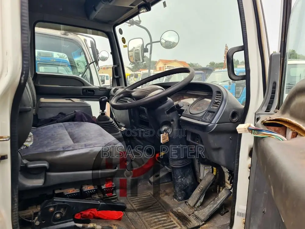 Isuzu Tipper
