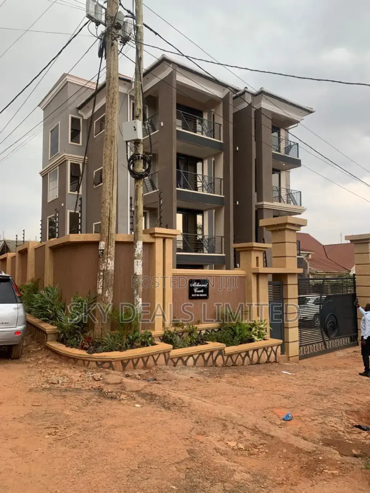 3bdrm Apartment in Kisaasi, Nakawa for sale