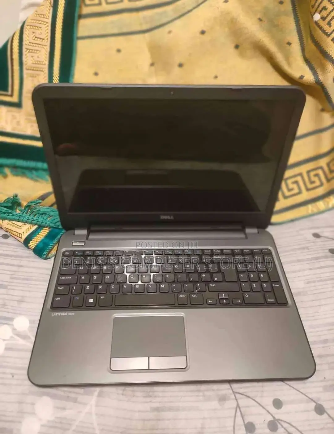 Laptop Dell Latitude 3540 4GB Intel Core I5 HDD+SSD 320GB
