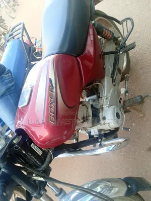 Bajaj Boxer 2024 Red