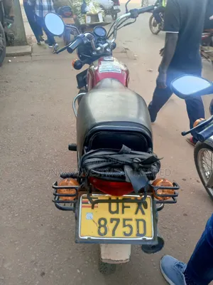 Bajaj Boxer 2024 Red