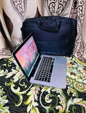 Laptop Apple MacBook 2012 4GB Intel Core I5 HDD+SSD 500GB