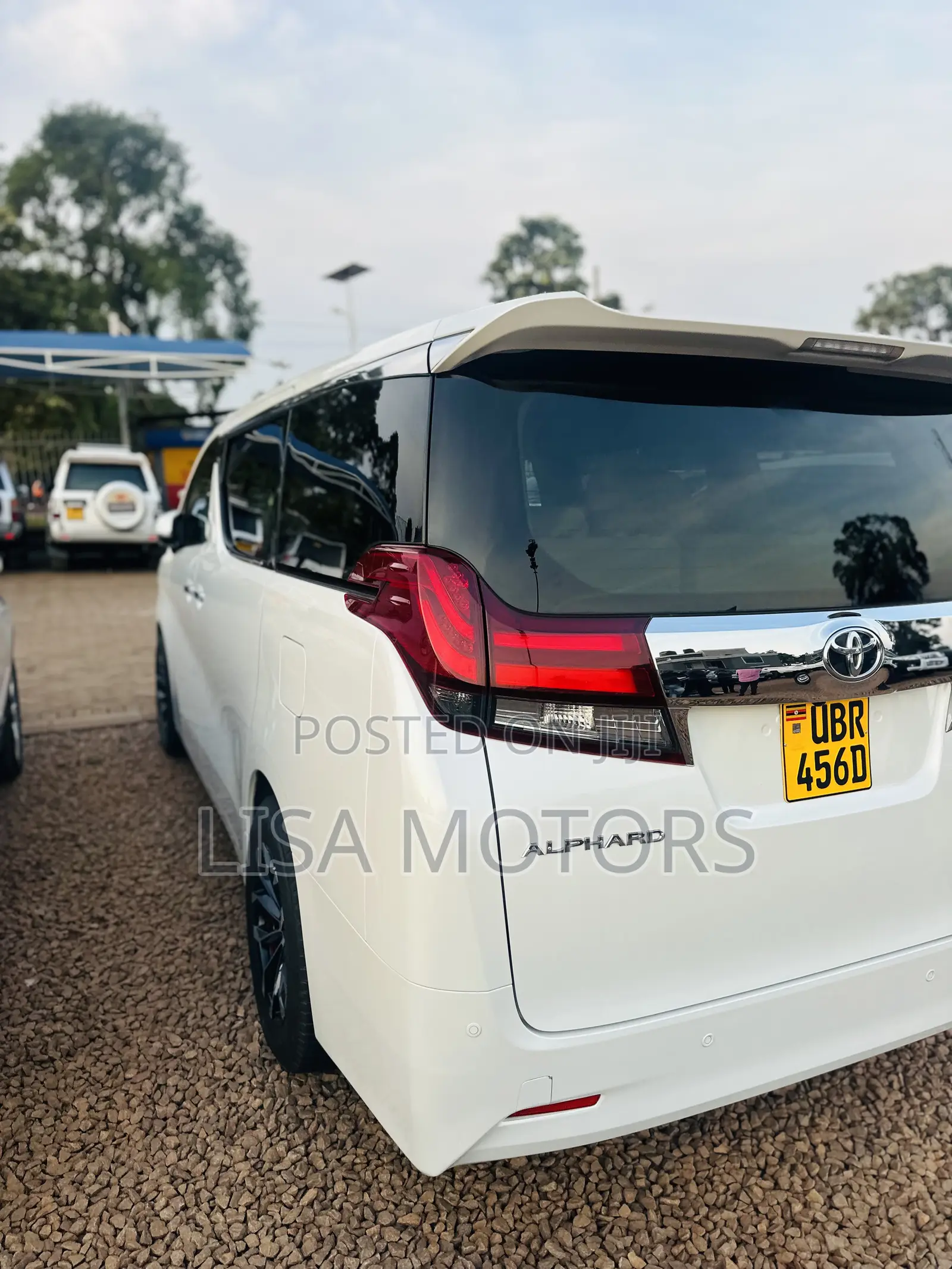 Toyota Alphard 2018 White