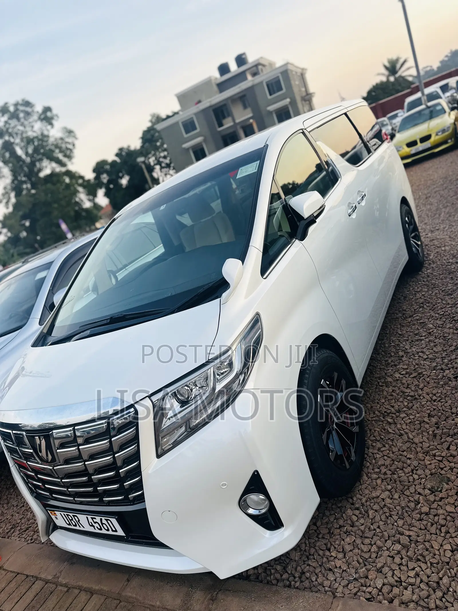 Toyota Alphard 2018 White