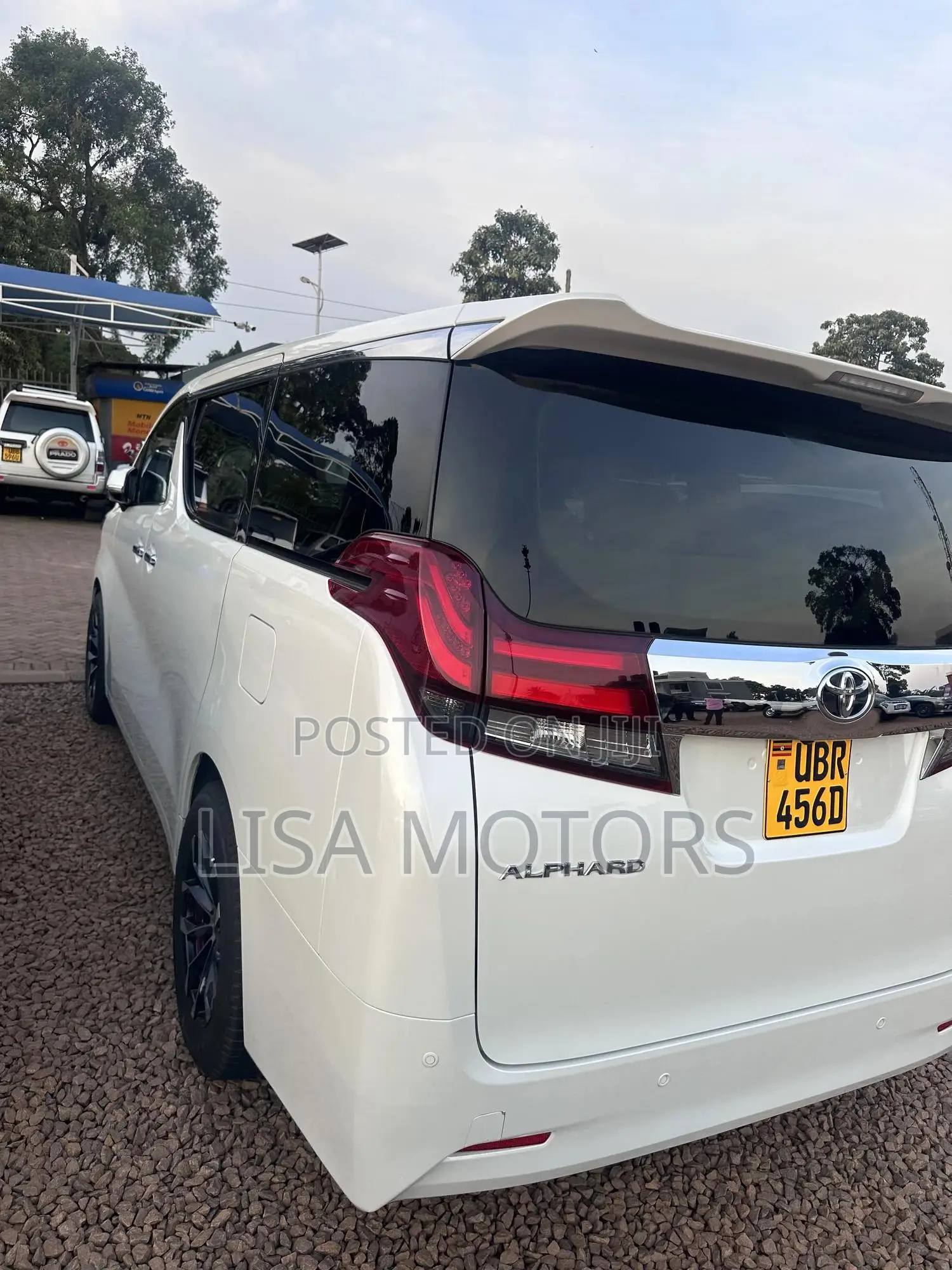 Toyota Alphard 2018 White