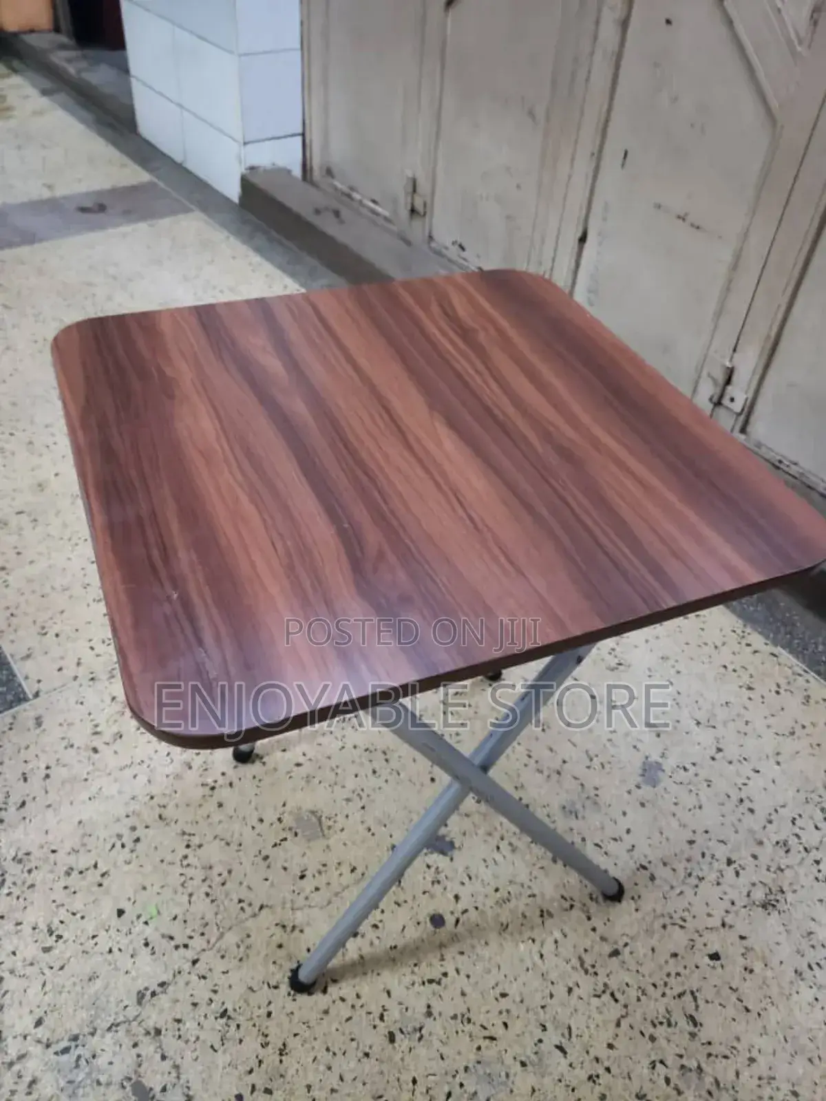 Foldable Table