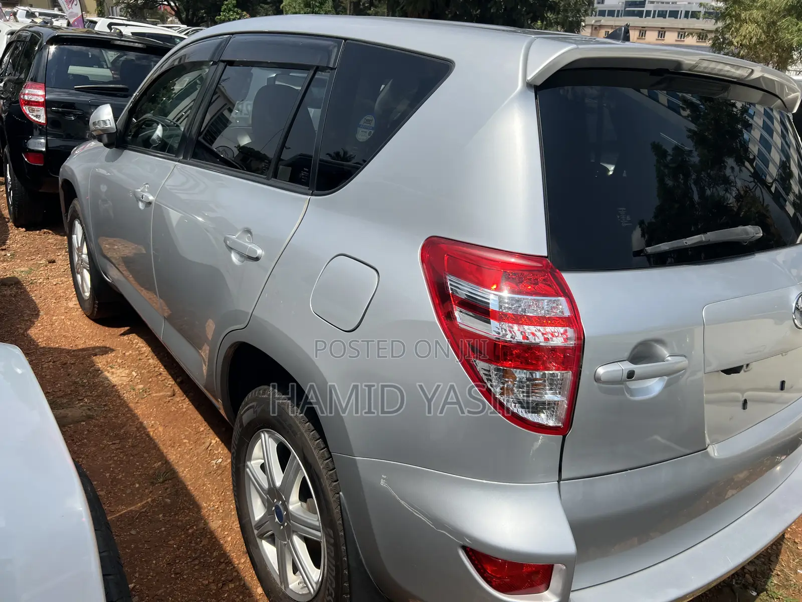 Toyota RAV4 2010 Silver