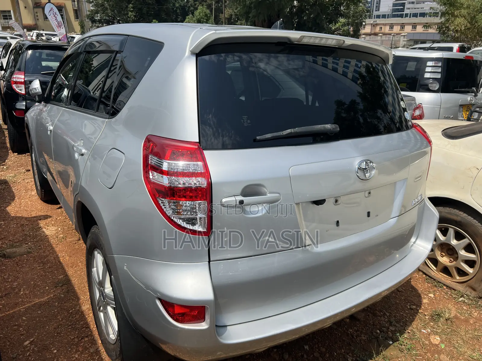 Toyota RAV4 2010 Silver