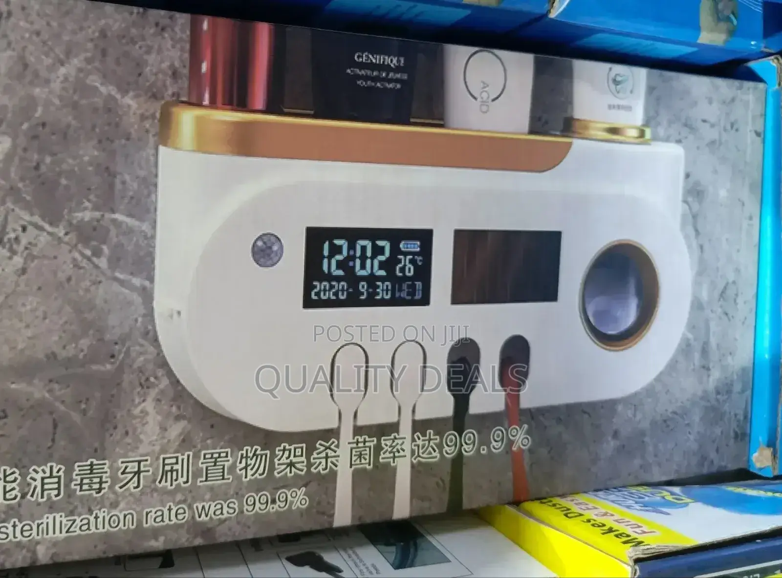 Intelligent Sterilizing Toothbrush Holder