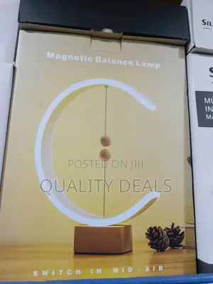 Tabletop Magnetic Balance Lamp
