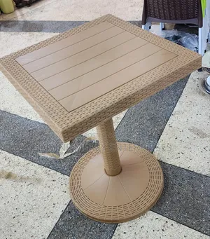 Square Table