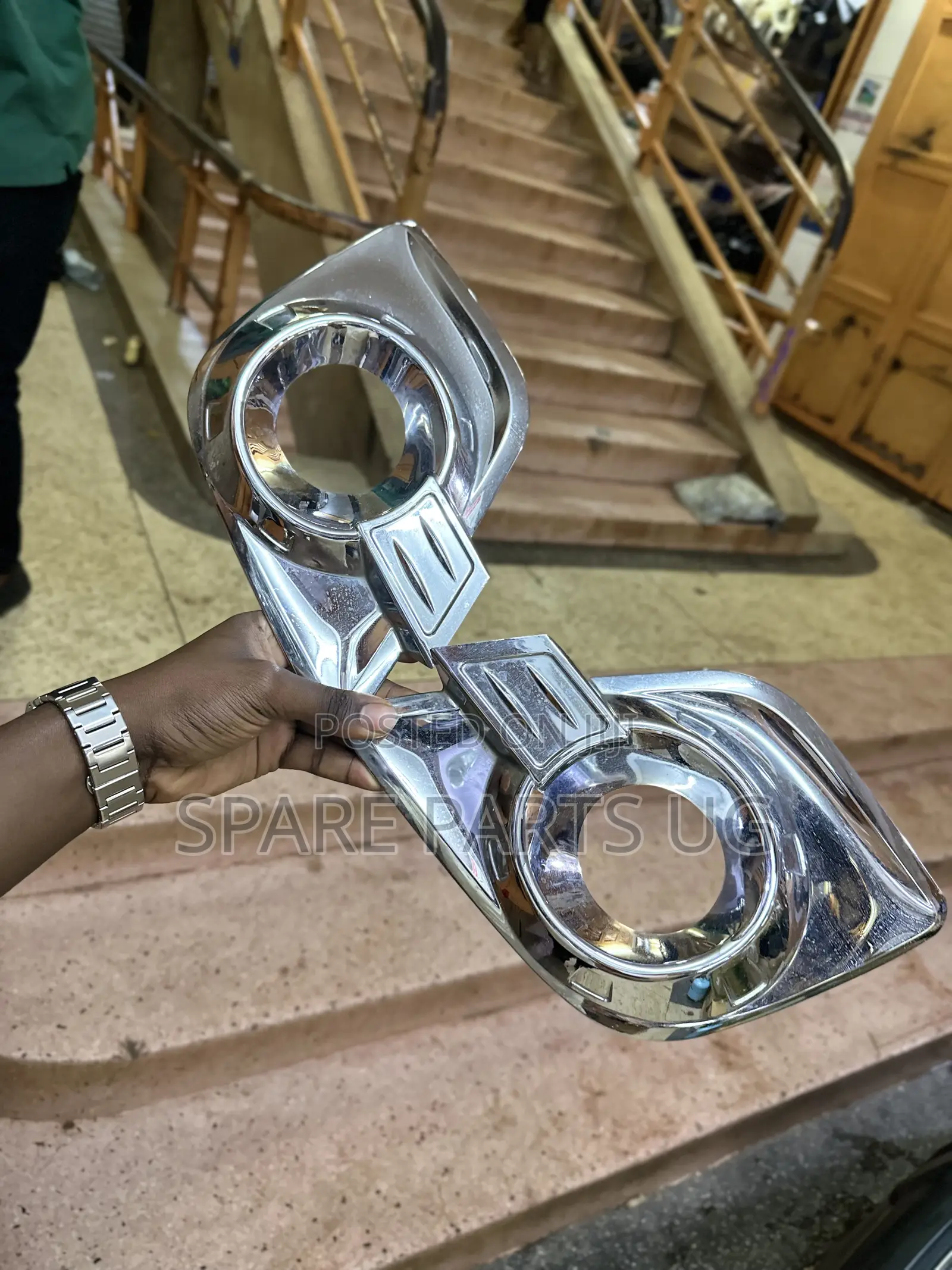 Hilux Revo 2015 - 2018 Spotlight Chrome Moulding