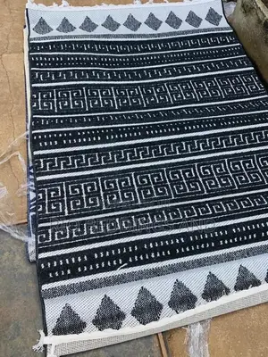 Center Carpet Available ( 1•5x2 Meters 2x3 Meters)