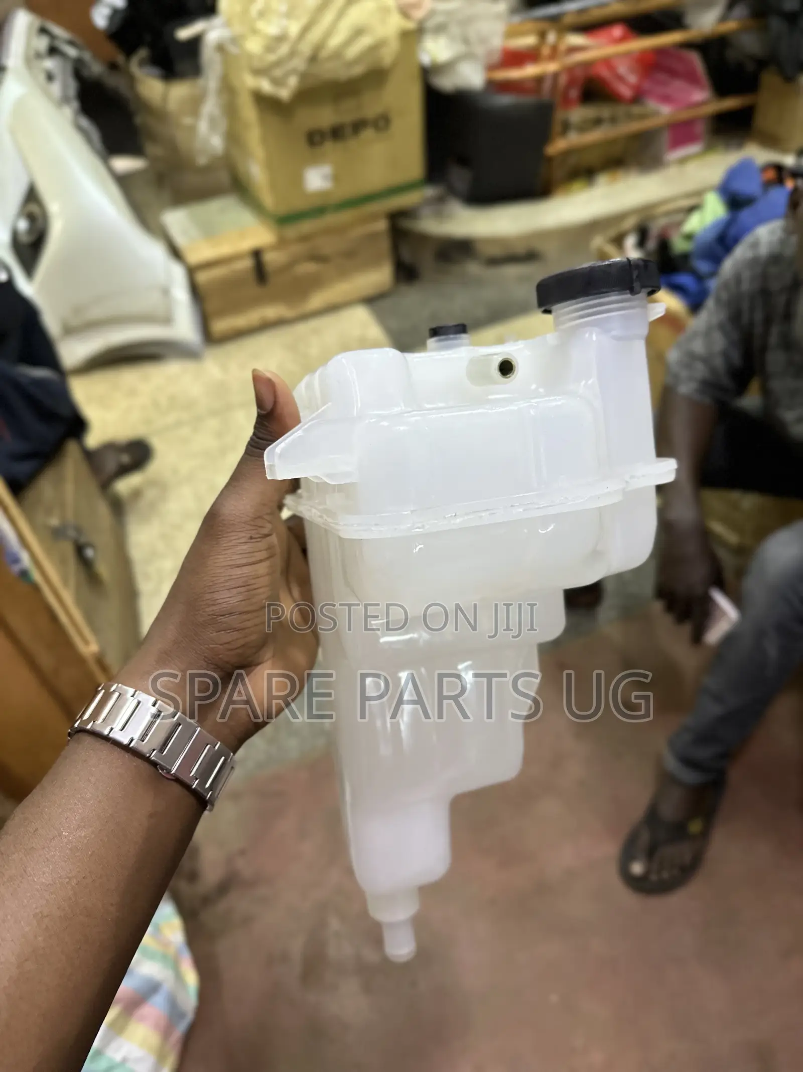 Hilux Revo Radiator Reserve Tank