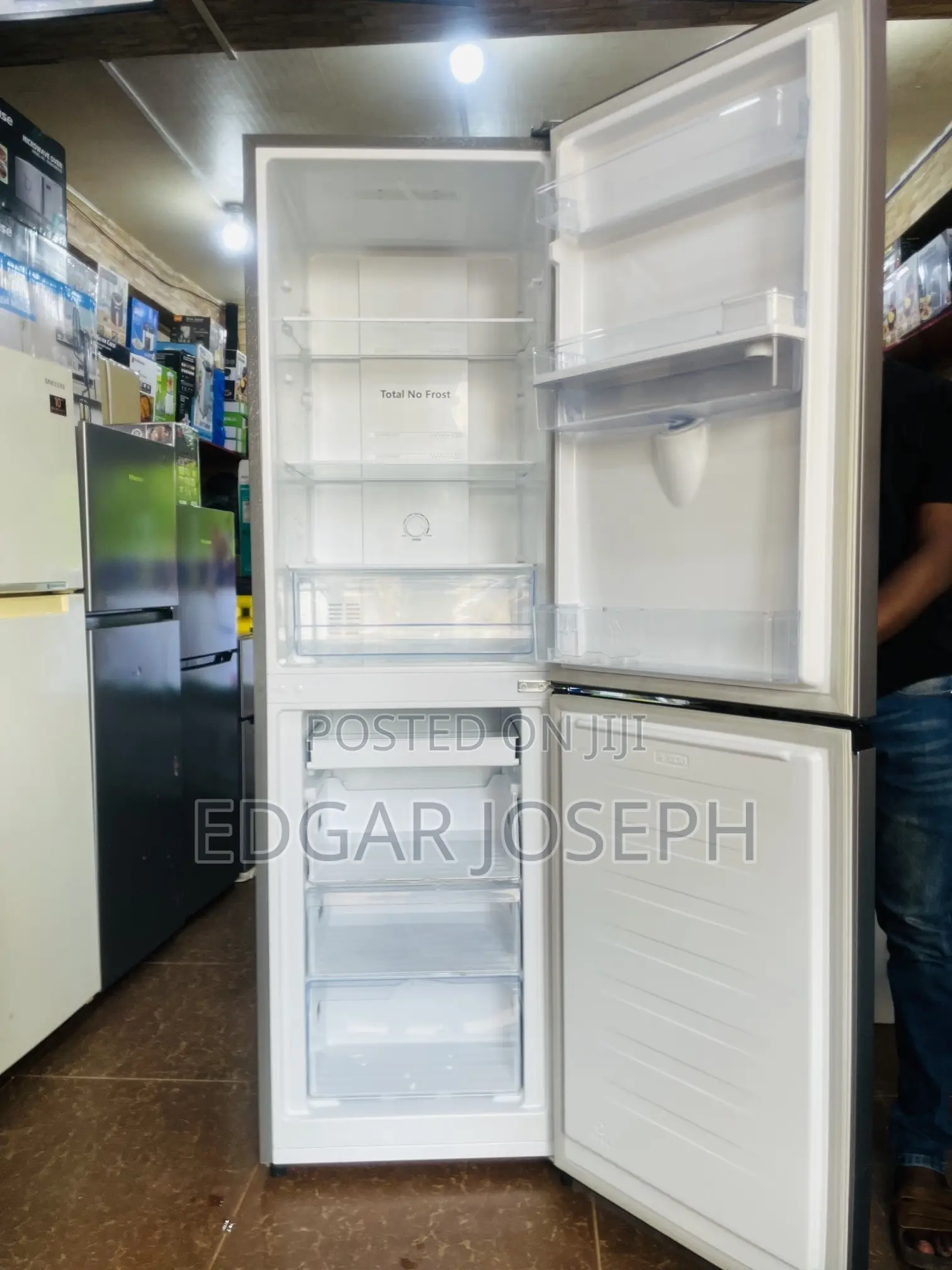 Hisense 330L Frost Free Refrigerator