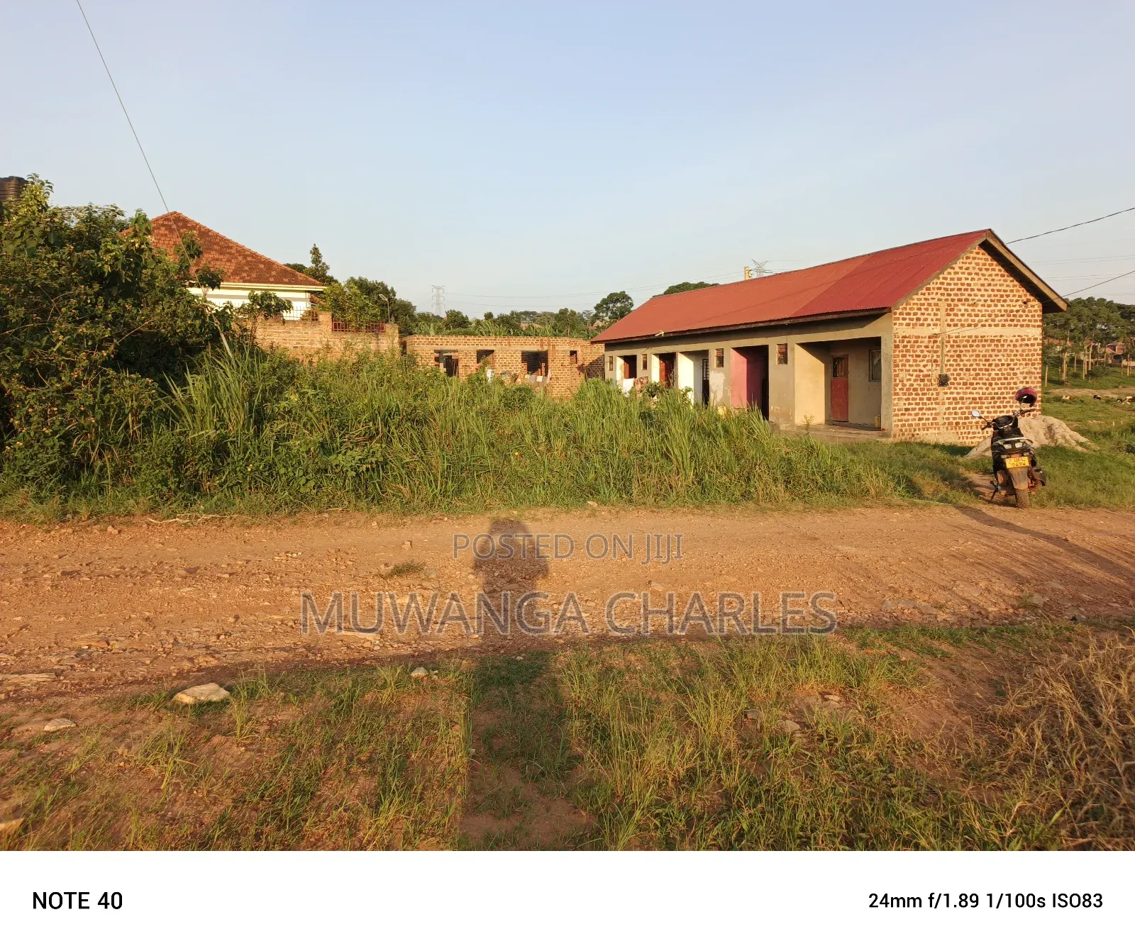 100by50ft Plot for Sale in Buwaate