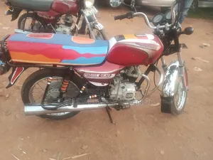 Bajaj Boxer 2023 Red