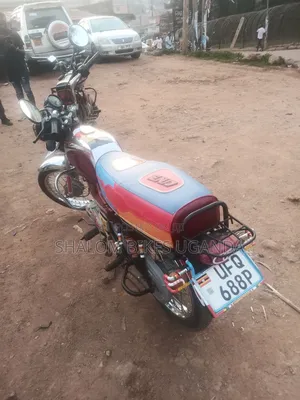 Bajaj Boxer 2023 Red