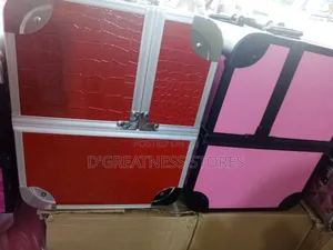 Make Up Kits Boxes