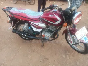 TVS HLX 125 2022 Red