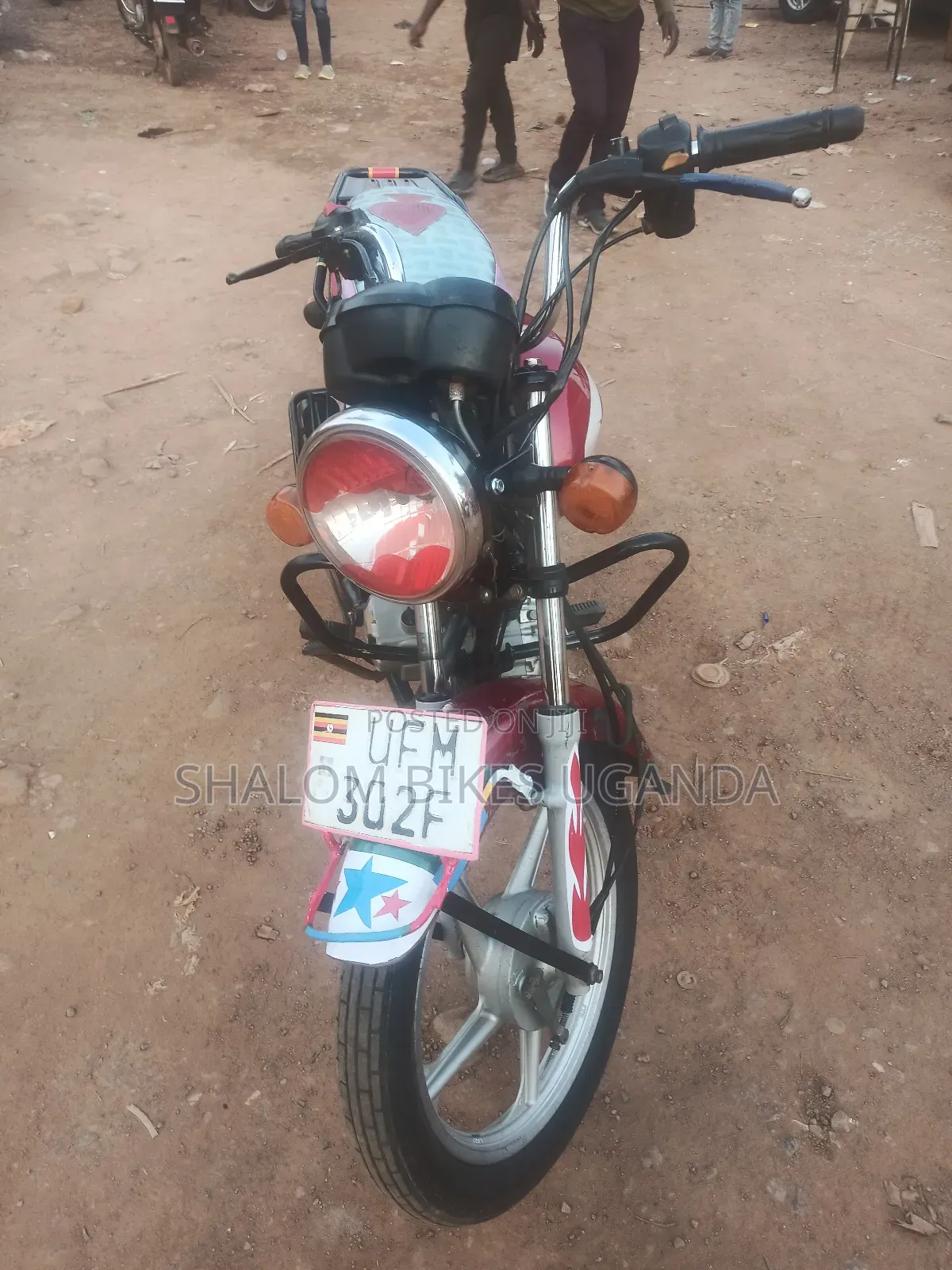 TVS HLX 125 2022 Red