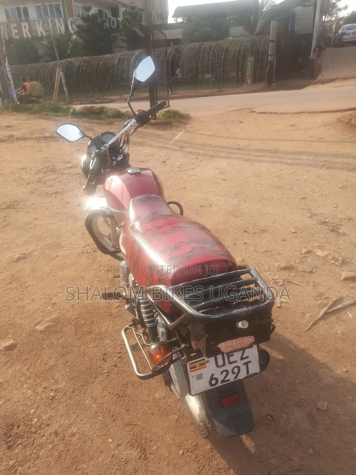 TVS HLX 125 2018 Red