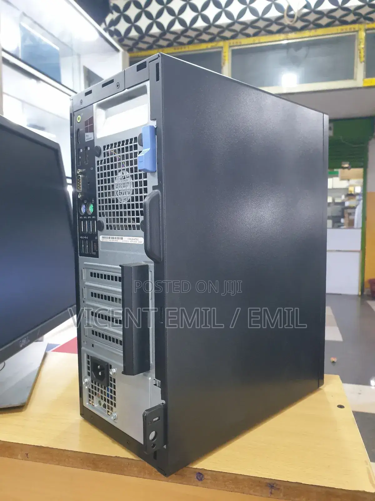 Desktop Computer Dell OptiPlex 7050 8GB Intel Core I5 HDD+SSD 500GB