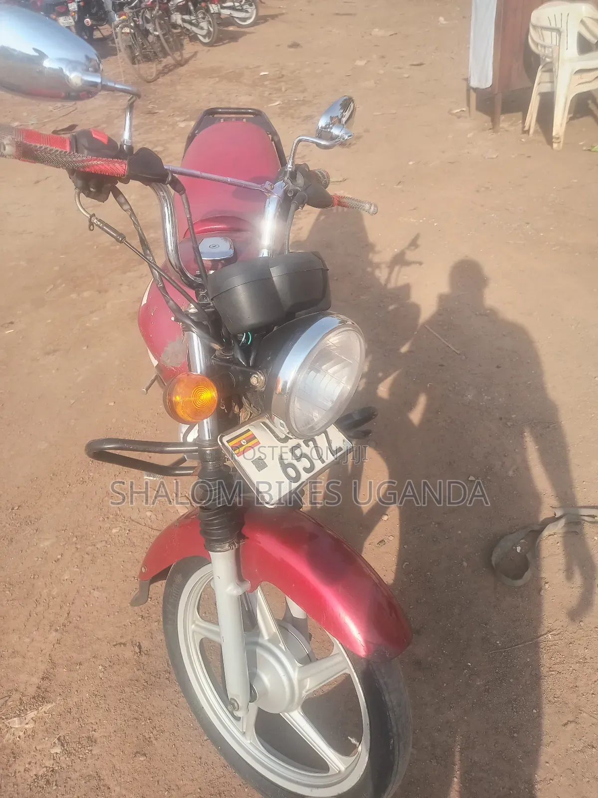 TVS HLX 125 2023 Red