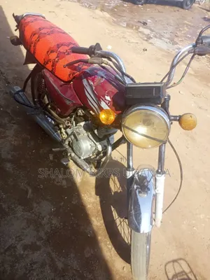 Bajaj Boxer 2013 Red