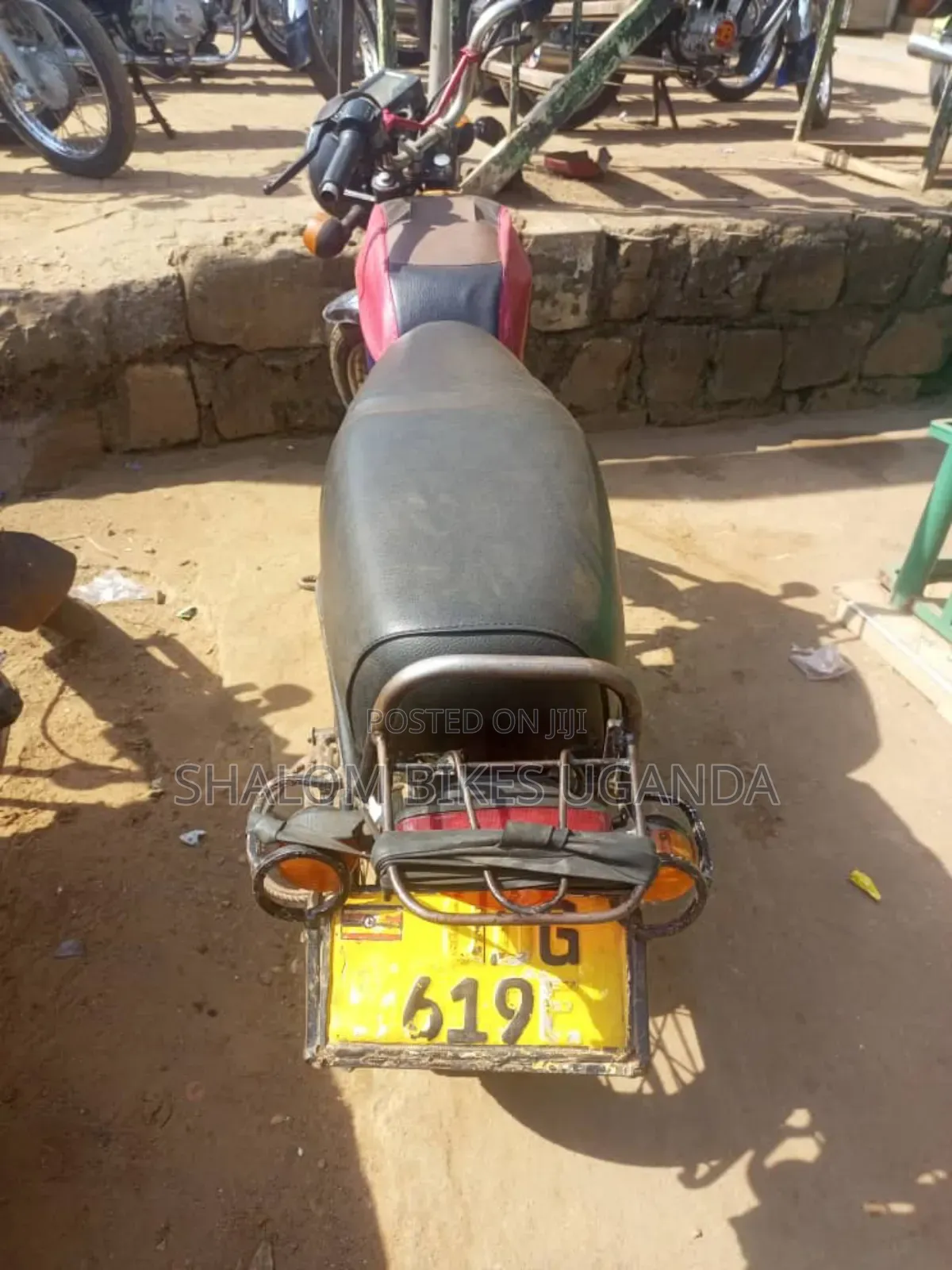 Bajaj Boxer 2012 Red