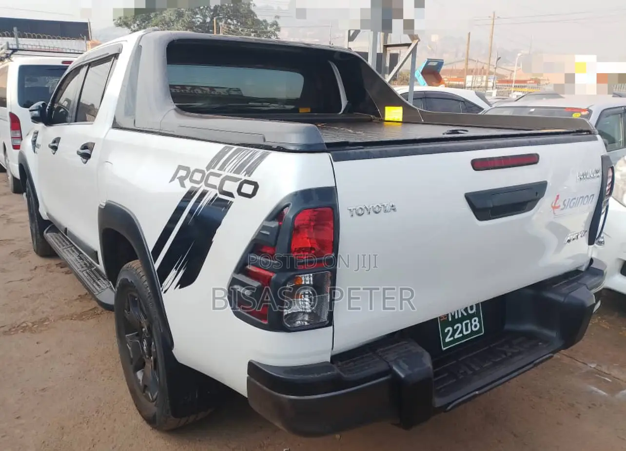 Toyota Hilux Revo Double Cab Deisel 2.8 AWD 2019 White