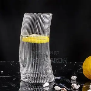 Bow-Shaped Glass Tumbler