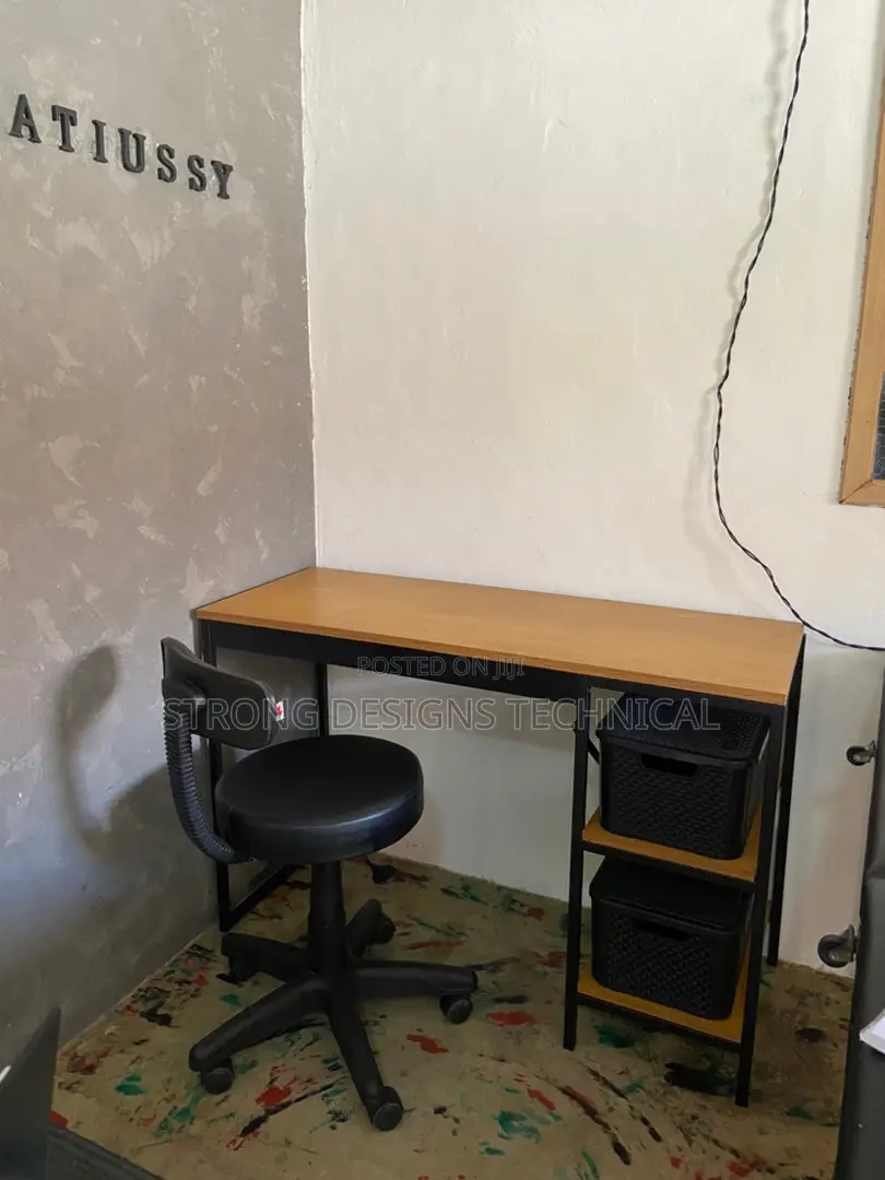 120 Cm Metal Steel Frame Office Desk Table/ Reading Table