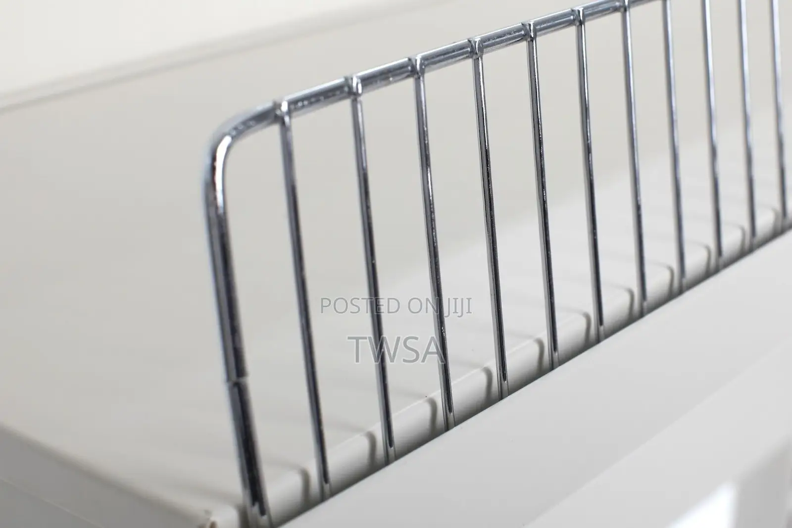 Shelf Riser (Chrome)