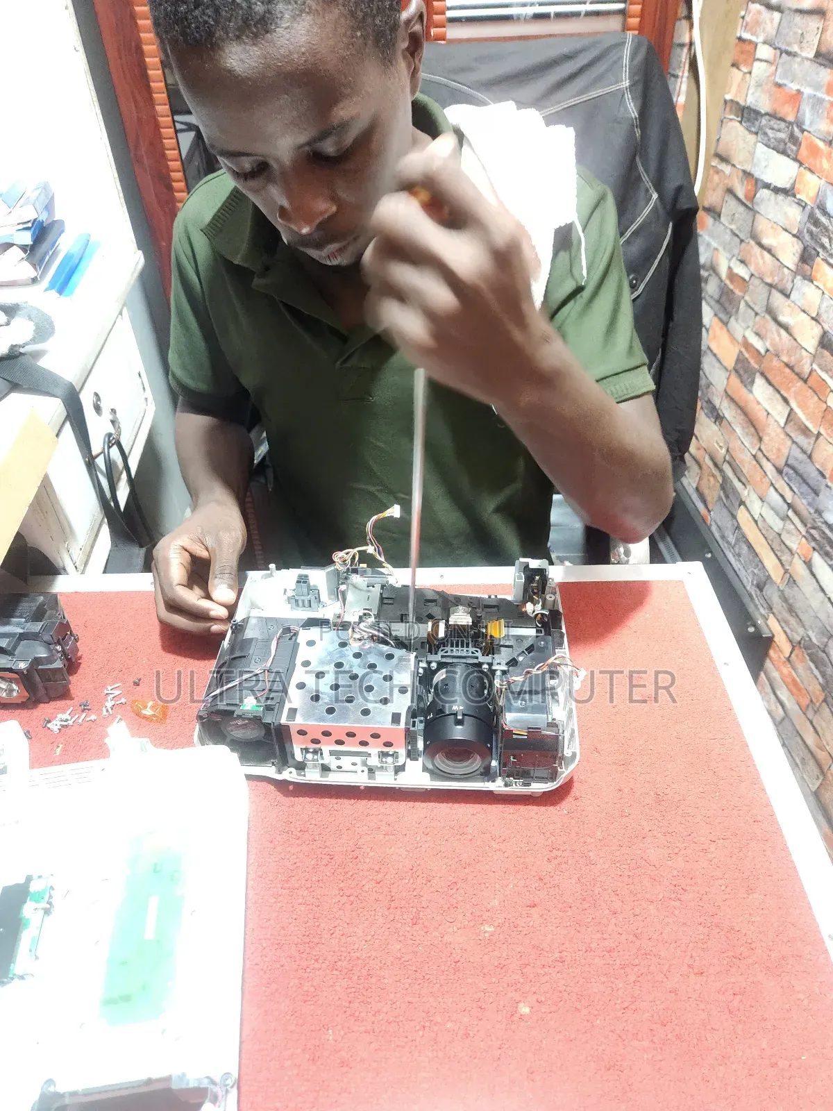 Projectors Repairs, Servicing and Maintenance