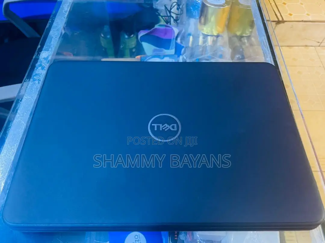 Laptop Dell Vostro 3300 8GB Intel Core I3 SSD 128GB