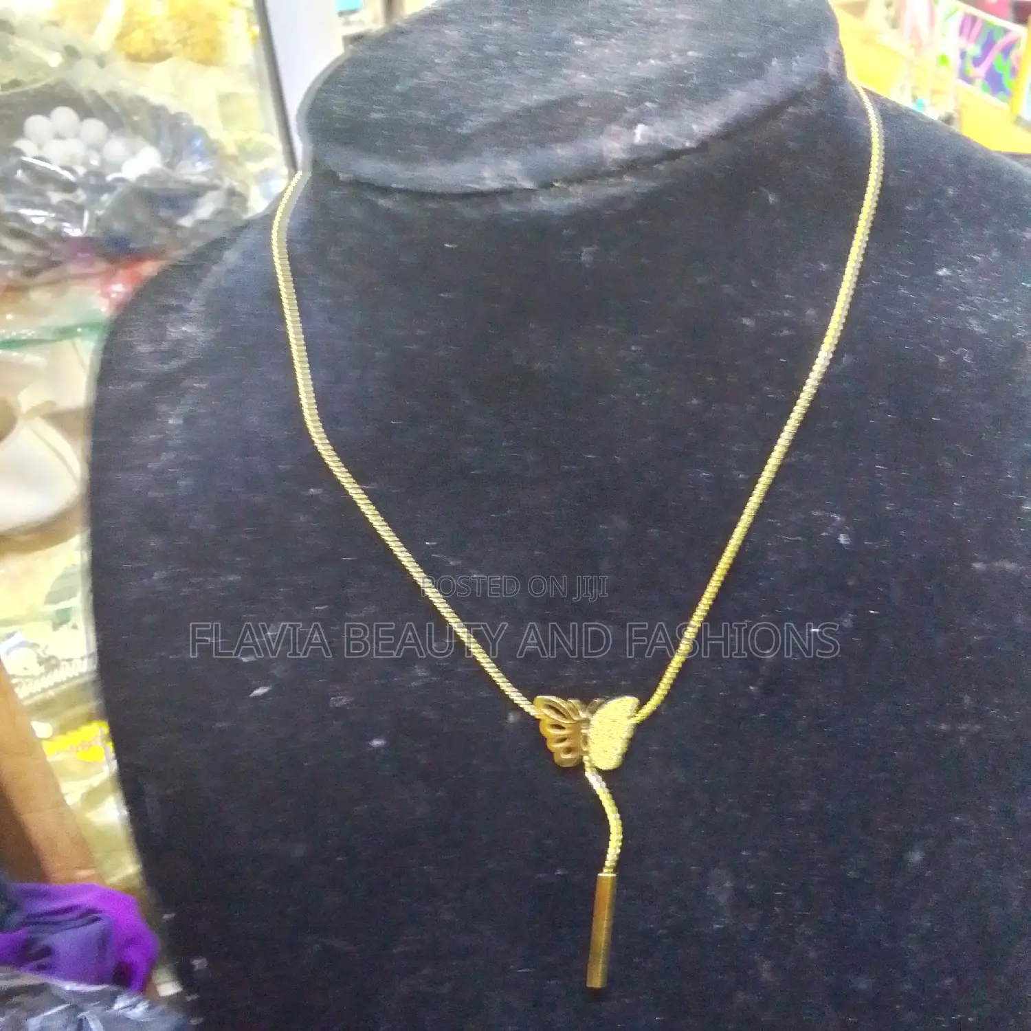 Simple and Unique Chain Necklace