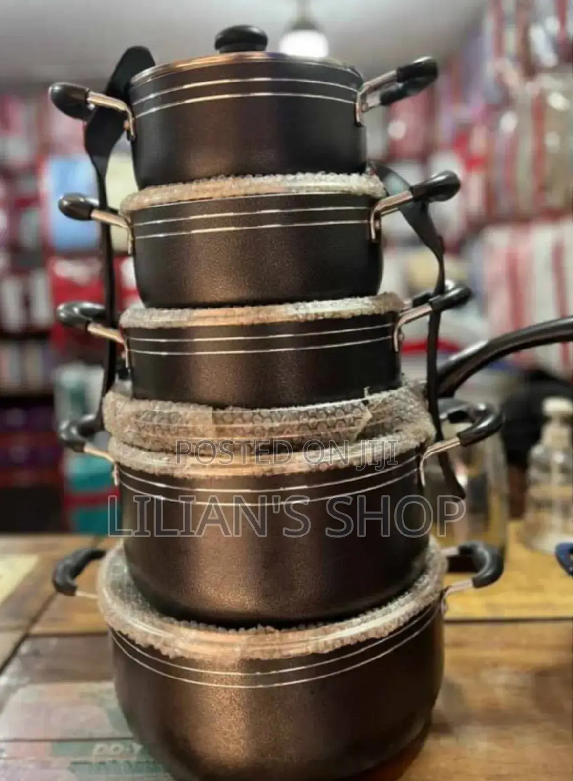 Heavy Duty Saucepan Dishes Set and Frying Pan