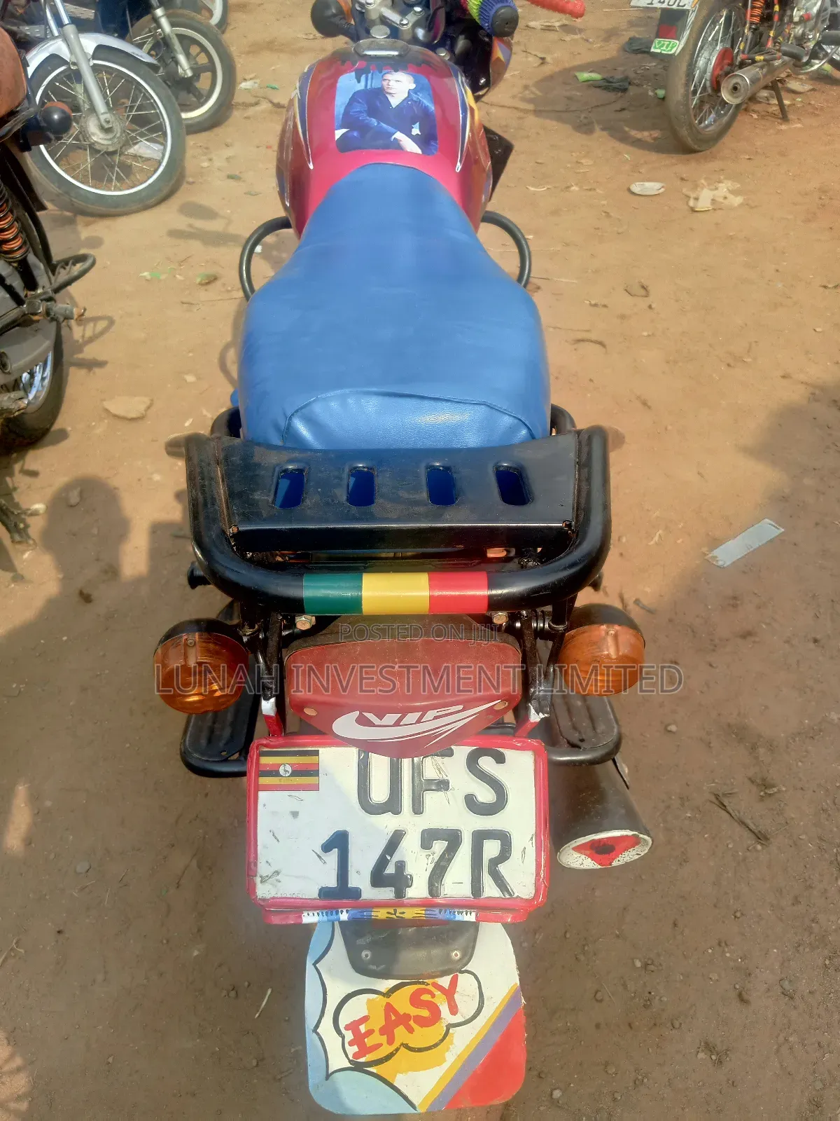 Bajaj Boxer 125 2023 Red