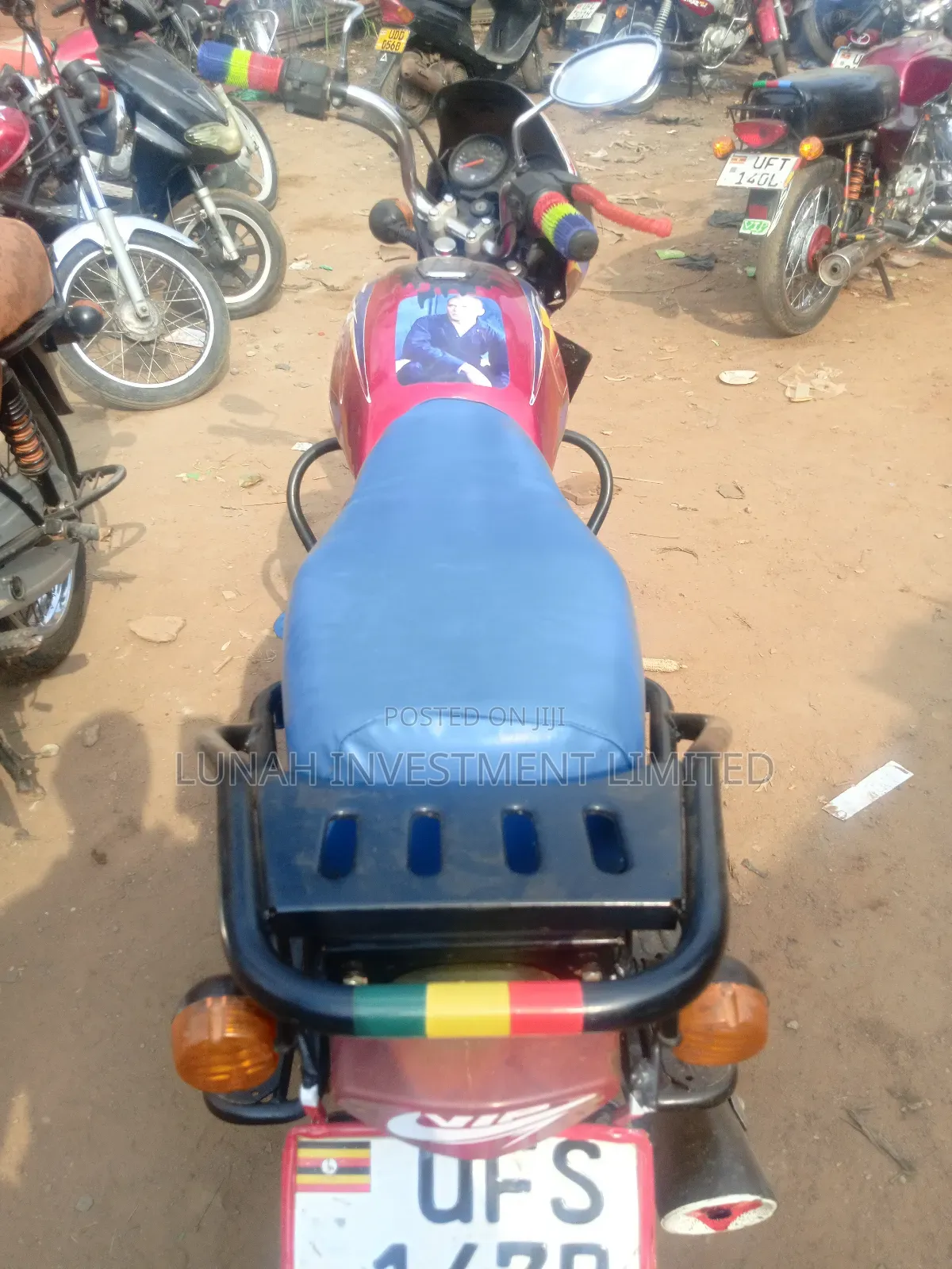 Bajaj Boxer 125 2023 Red