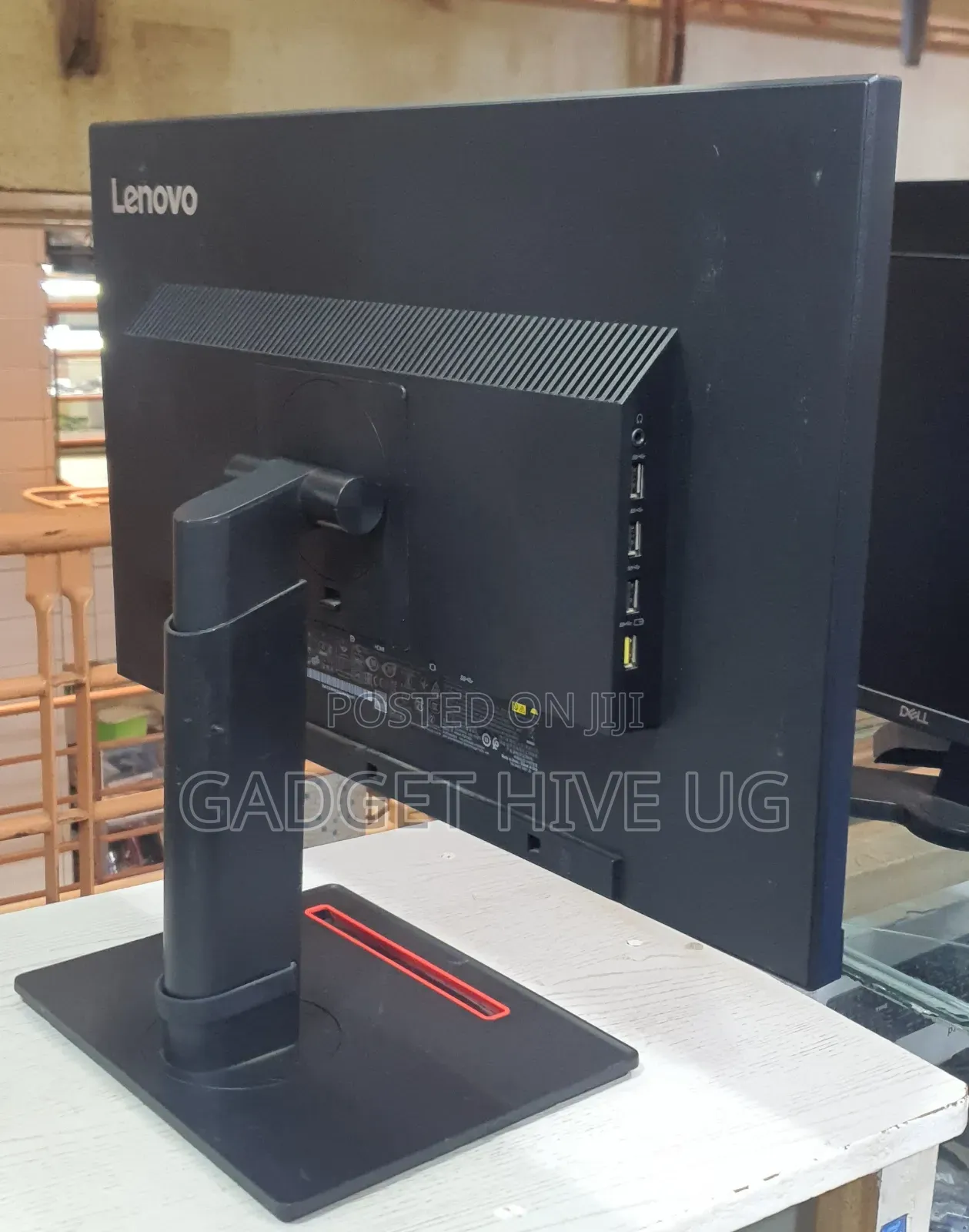 LENOVO Ips Monitor