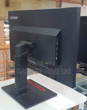 LENOVO Ips Monitor