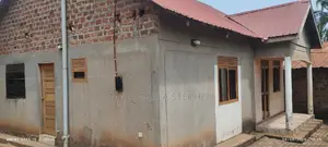 2bdrm House in Ssabagabo-Makindye for sale