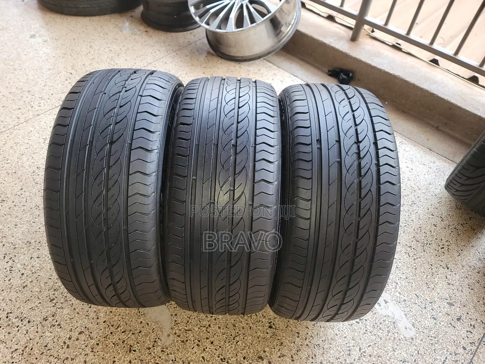 225/40r18 Sport Rx 6 .