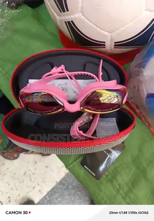UV Waterproof Swimming Googles