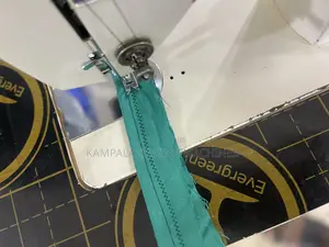 Zigzag Design Sewing 01 Machines With the Stand